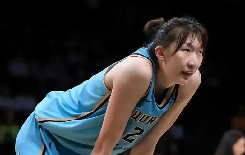 领先16分果然白费！马刺又遭逆转，文班空砍两双留憾，尼克斯登顶