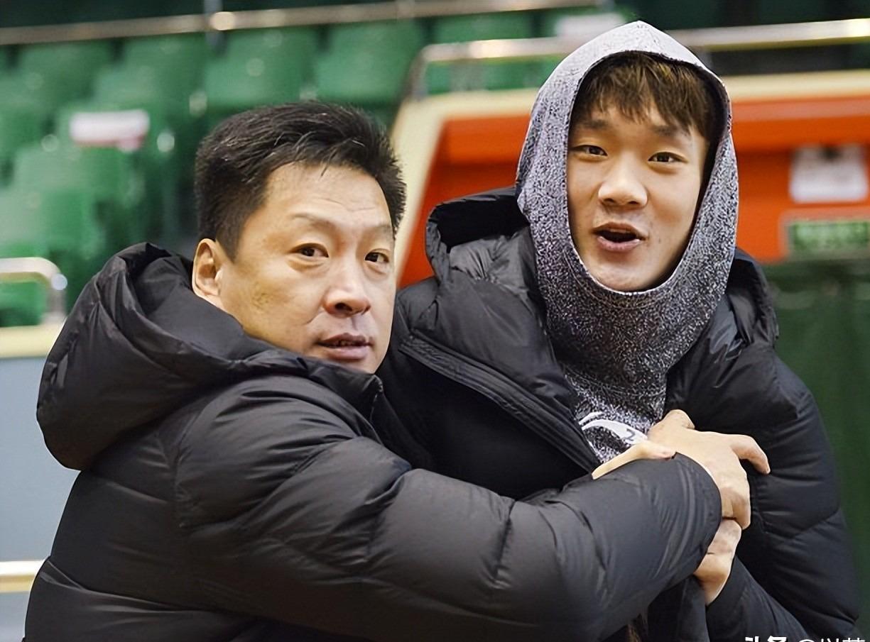 上海体育局发声后，刘翔强势回击：分广告费的时候咋不依法依规？