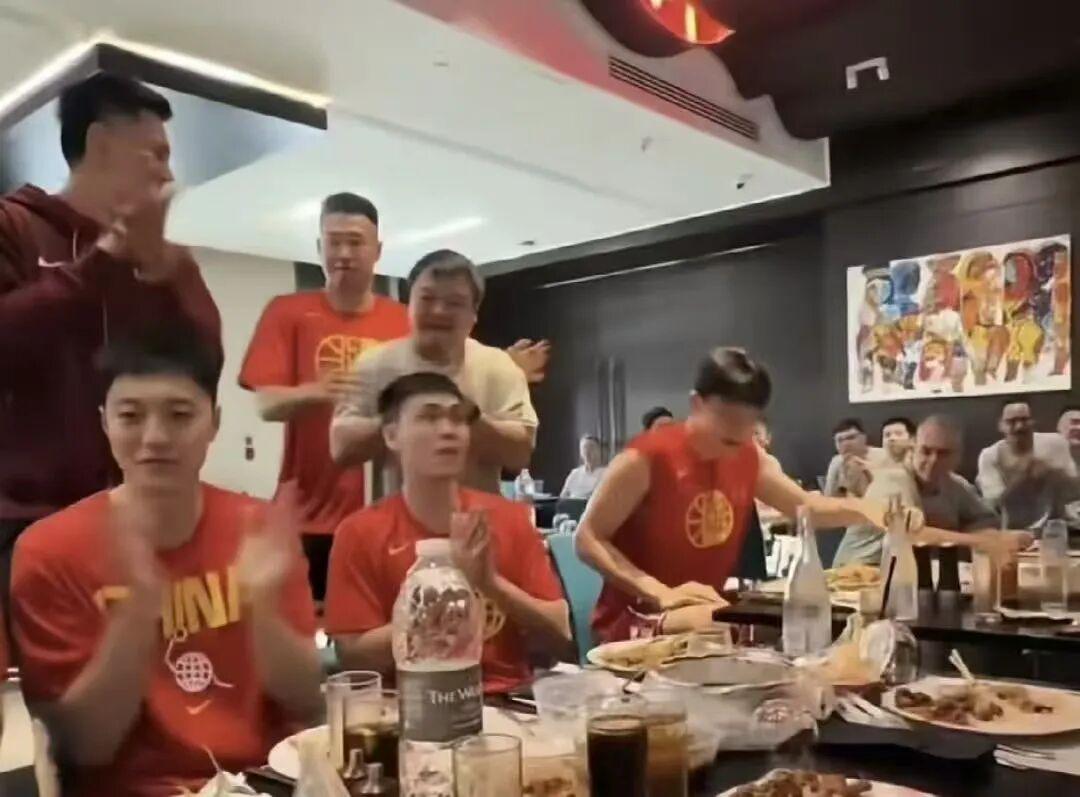 C罗声明发布1天！仅1名葡萄牙球员点赞又取消 国家队队友集体沉默